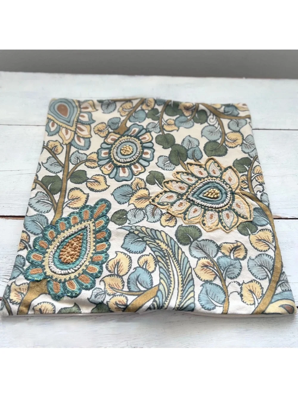 1 Pottery Barn Floral Crewel EMBROIDERED 20
